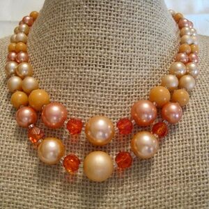 Vintage 40's Pearlescent Faux Pearl, Glass, Salmon Colour, Beaded Necklace.
